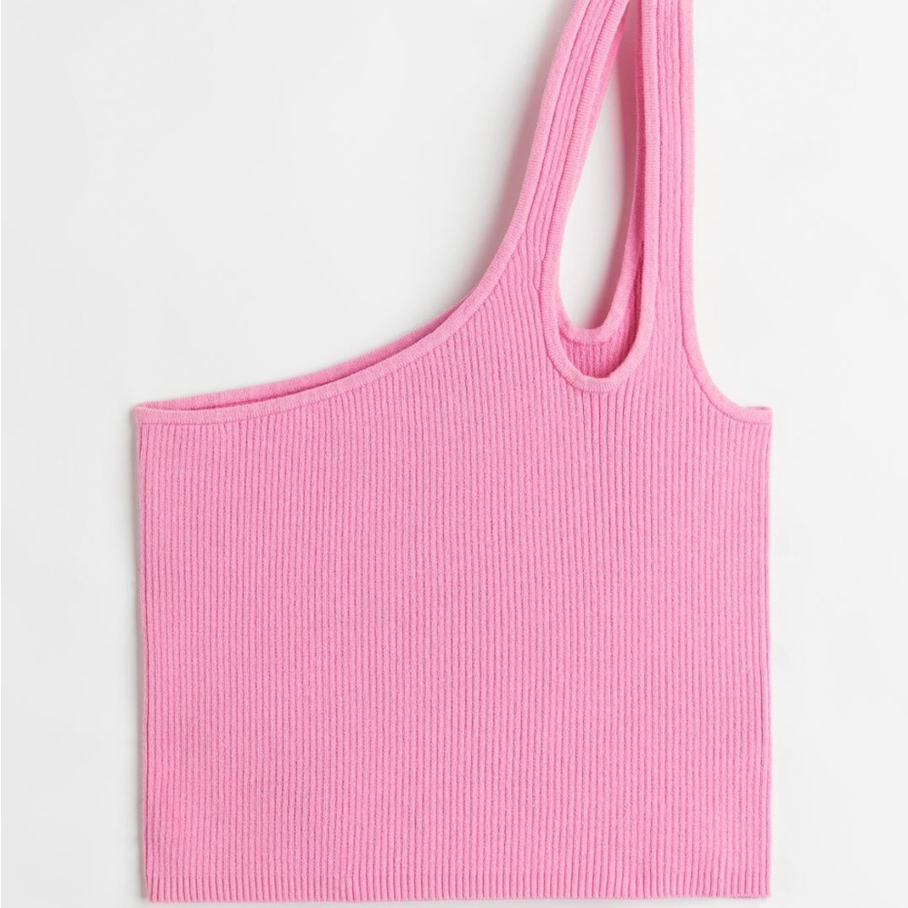 One shoulder crop top